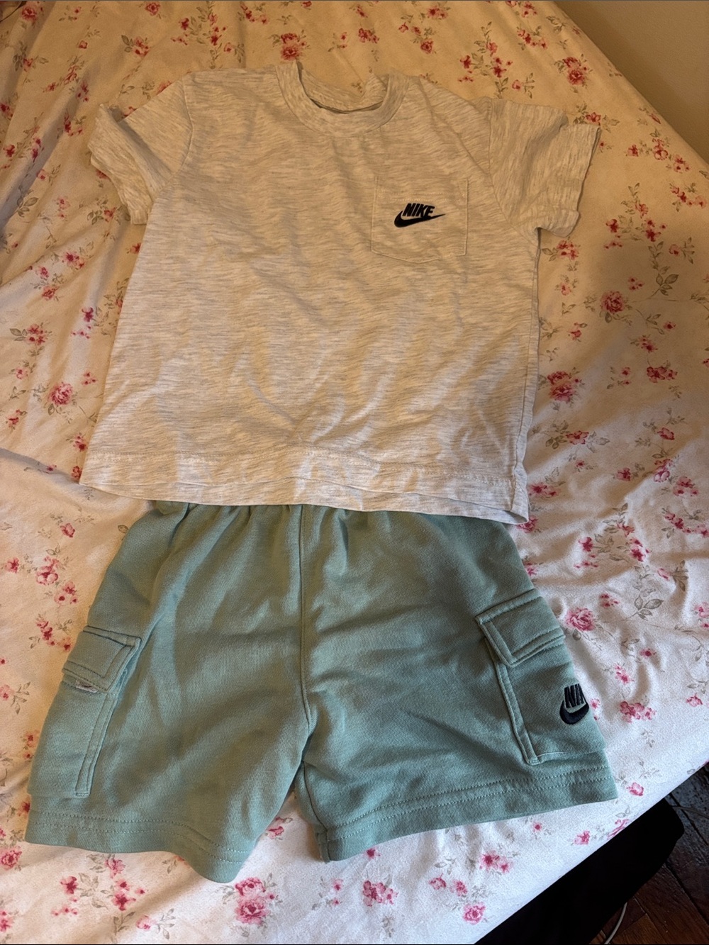 Nike Heather Gray Tee and Mint Green Cargo Shorts Set